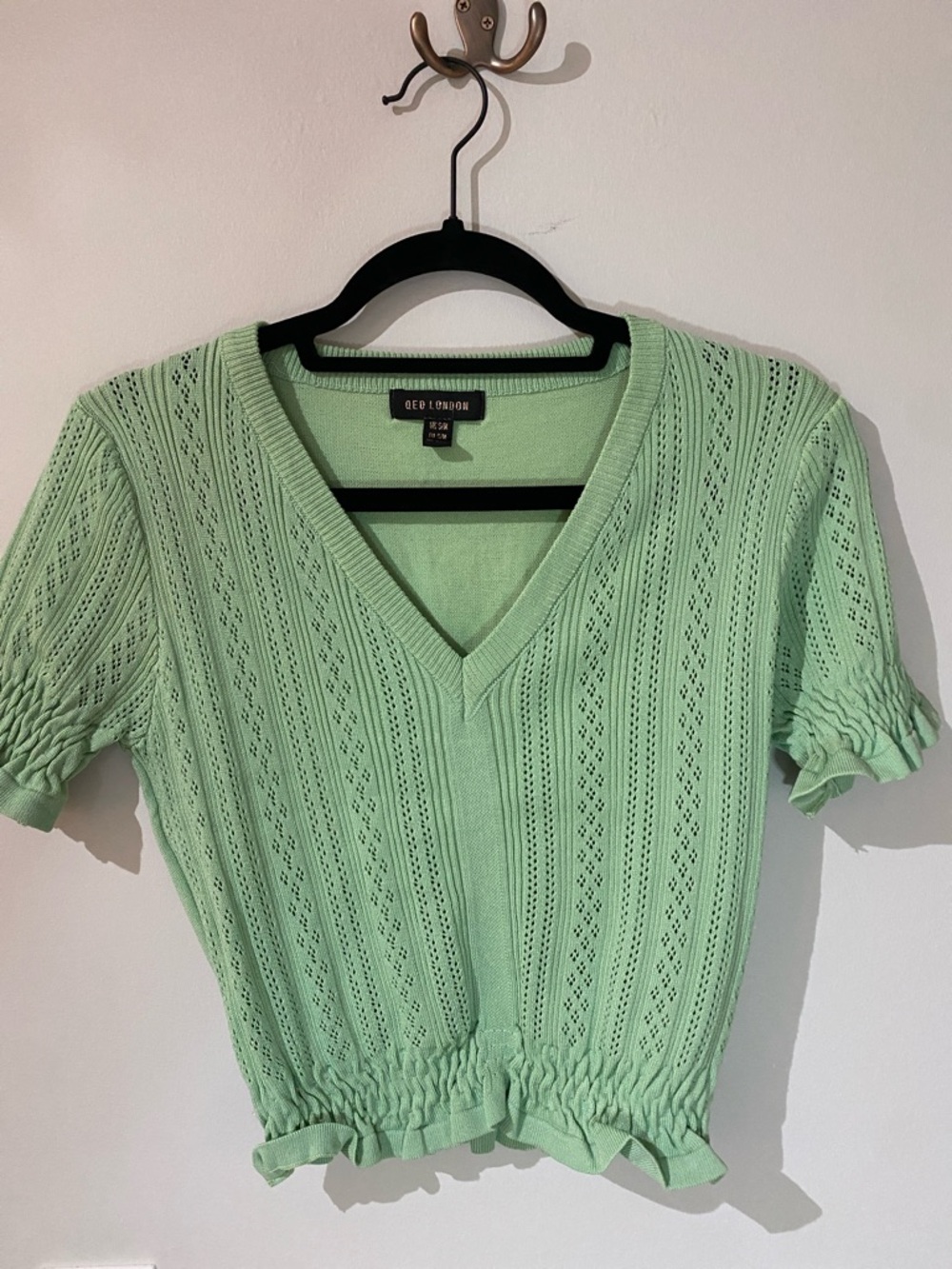 QED London Mint Green Eyelet V-Neck Smocked Crop Top